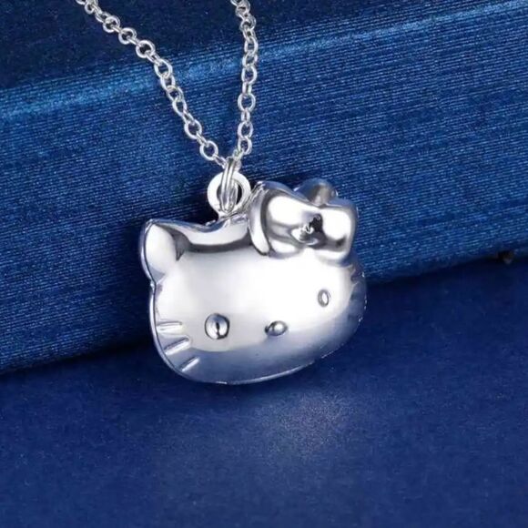 Hello Kitty 925 Sterling Silver Locket Necklace - Picture 4 of 4